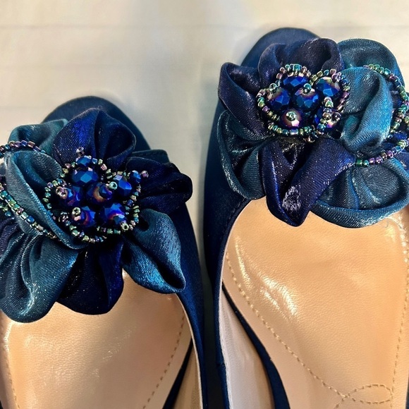 J. Renee Slingback Pump Navy Satin Leonelle Embellished Bow Peep Toe size 8M - Picture 11 of 16